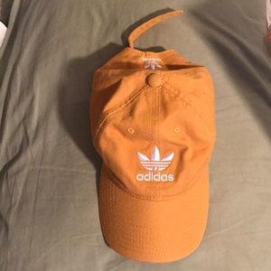 Preowned Adidas cap like new condition